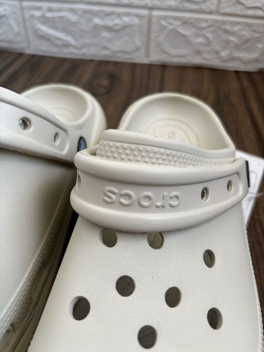 Crocs Classic Platform Clog