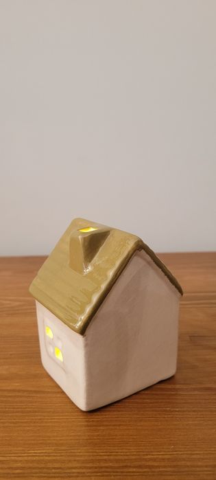 Domek Ceramiczny z Podświetleniem Led.