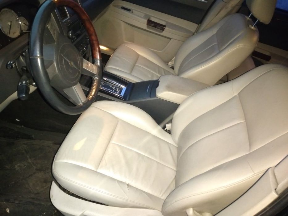 Авторазборка Chrysler C-300 обьем 3.5