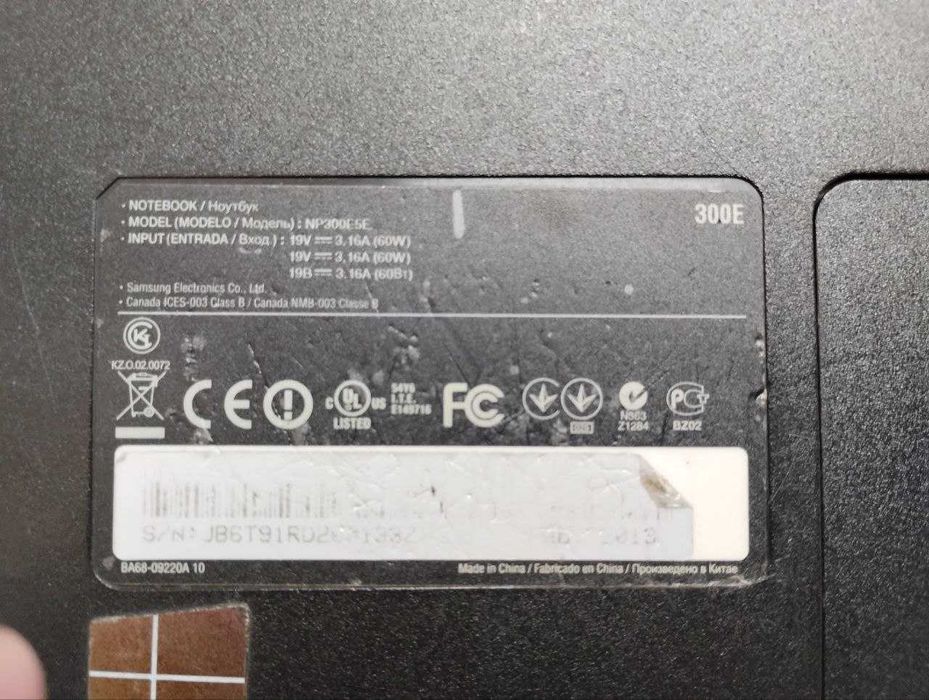 Laptop Samsung NP300E5E