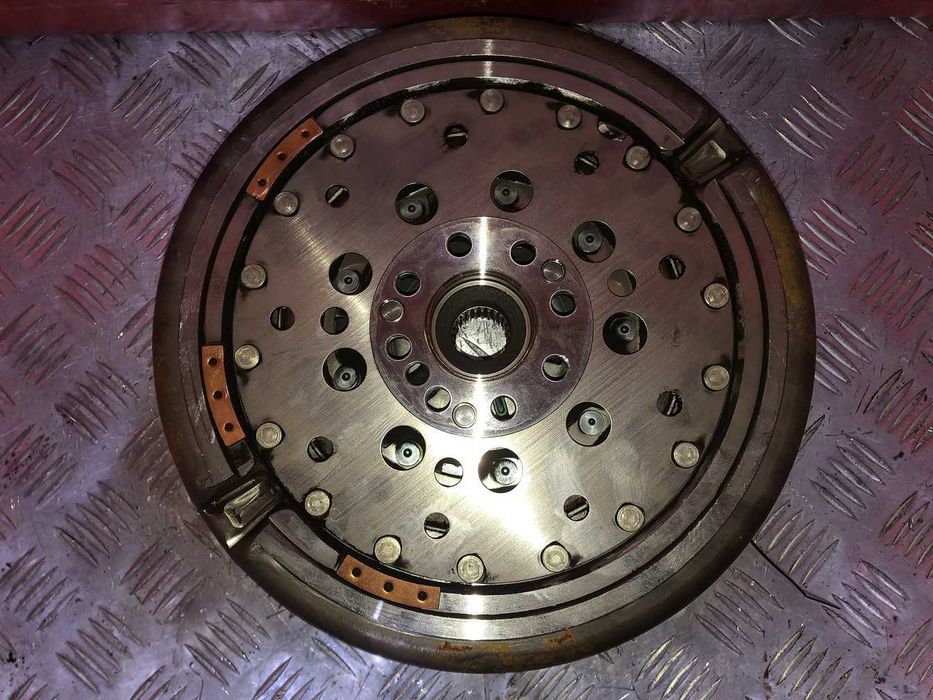 Зчеплення кошик диск маховик Mercedes B W246 A0262500501 1.6 бензин Мерседес Б В 246 Сцепление корзина диск маховик щеплення