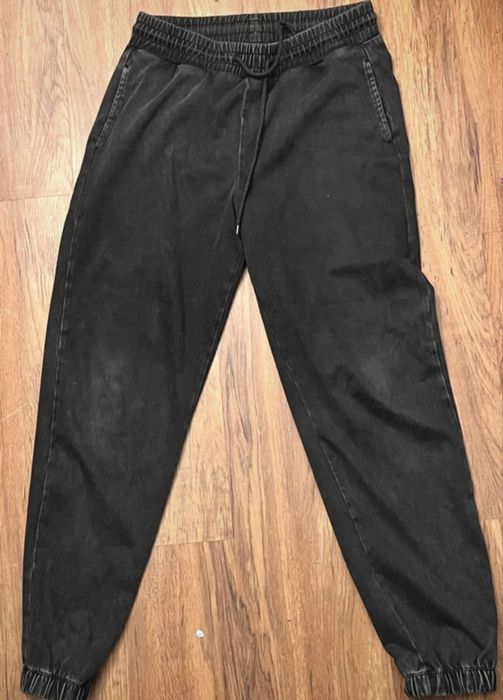 Joggersy Regular fit 2004 CROPP