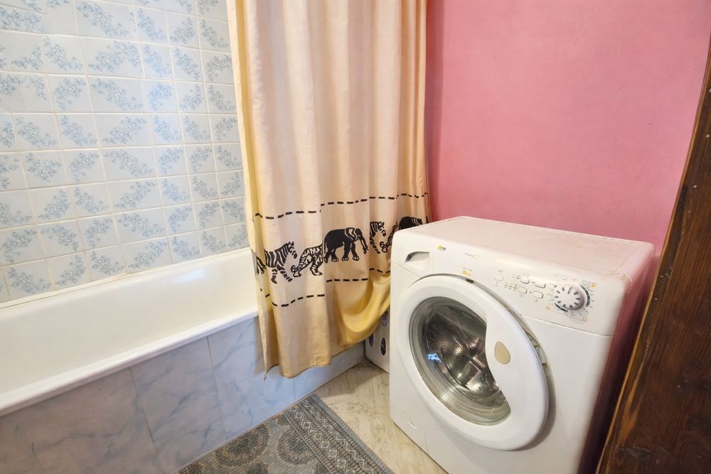 Продаж будинку у селі Володькова Дівиця