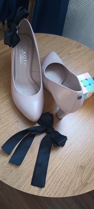 Buty ślubne pudrowy róż