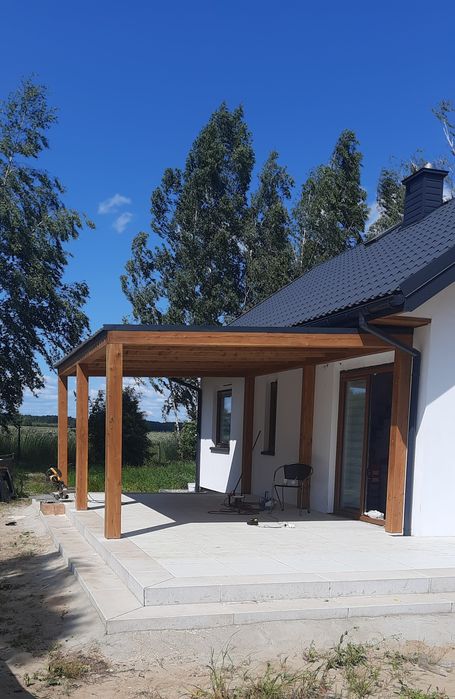 Tarasy, altany, zadaszenia, altanki, meble ogrodowe, stoły, schody.