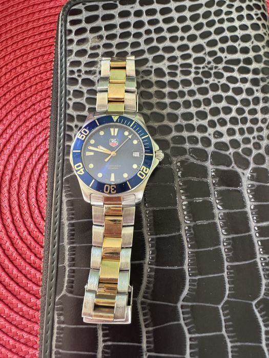 Часы Tag Hauer aqearaser quartz.