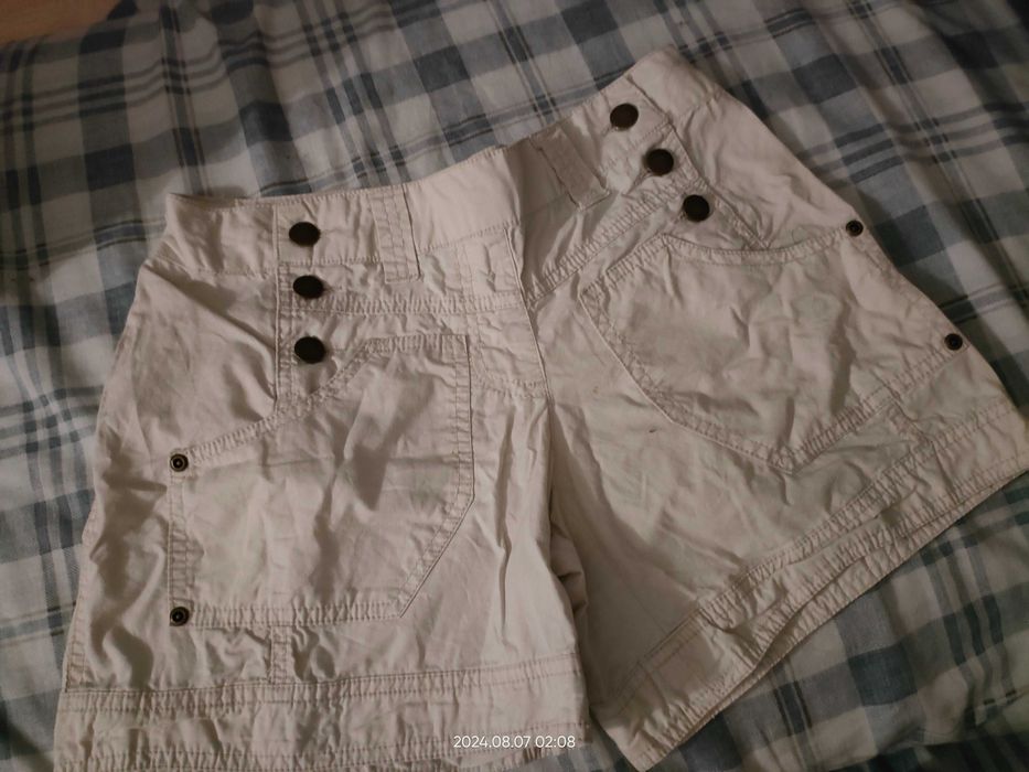 Rewelacyjne_Spodenki_Bawełna/ Kremowe_36 _Okazja