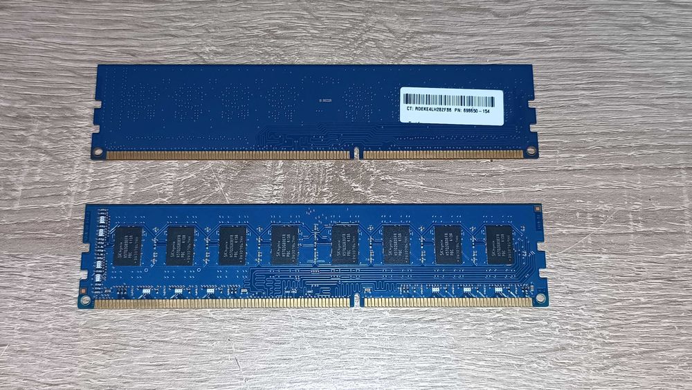 Kość pamięci RAM do komputera stacjonarnego o pojemności 4GB SAMSUNG
