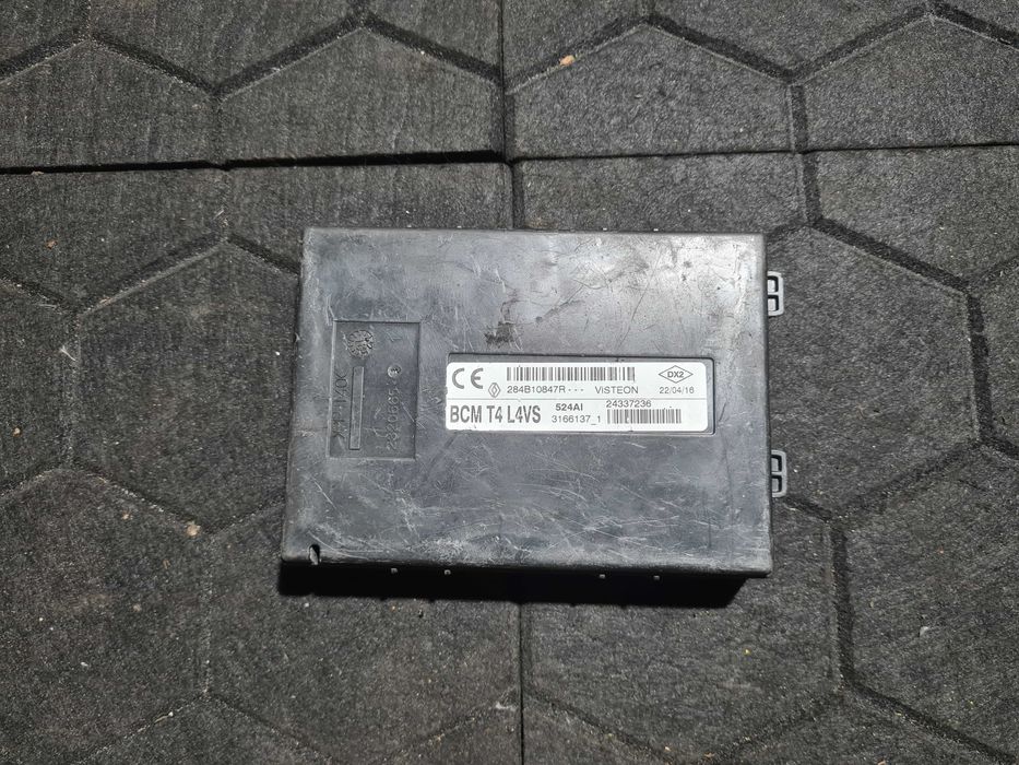 Opel Vivaro B Trafic III moduł sterownik komfortu BCM T4 L4VS