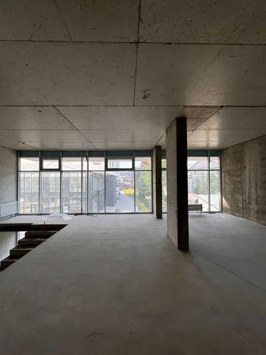 Оренда фасадного комерційного приміщення в ЖК Замарстинівська 134 а