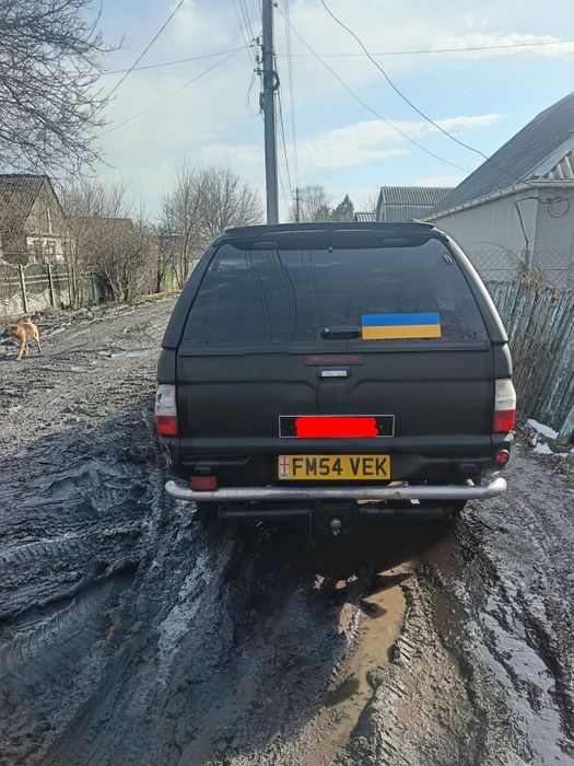 Mitsubishi L200 продам авто в гарному стані