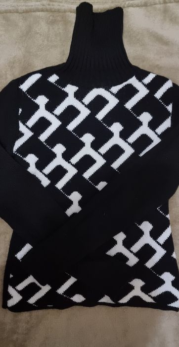 Продам свитер женский