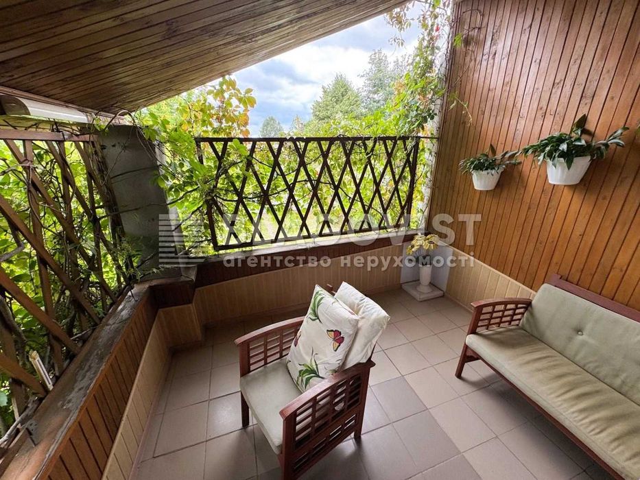 2-поверховий будинок Вишеград Бучанський  Київська обл 30 км від Києва