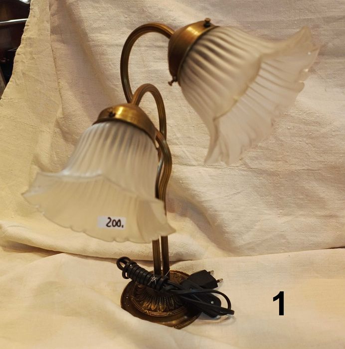 Candeeiros Mesa 1 e 2 Lâmpadas