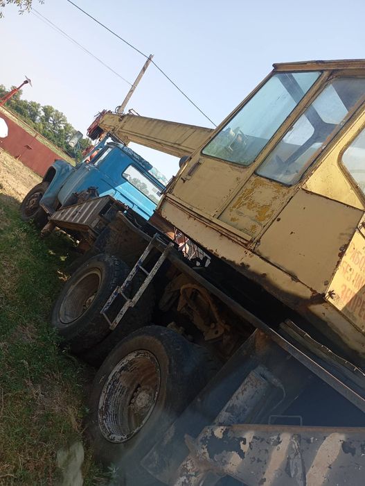 Продам автокран ЗИЛ 133 ГЯ