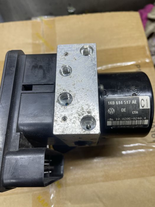 Блок управления АВS АБС VW 2005-2010  1K0 614 517 AE / 1K0 907 379AC