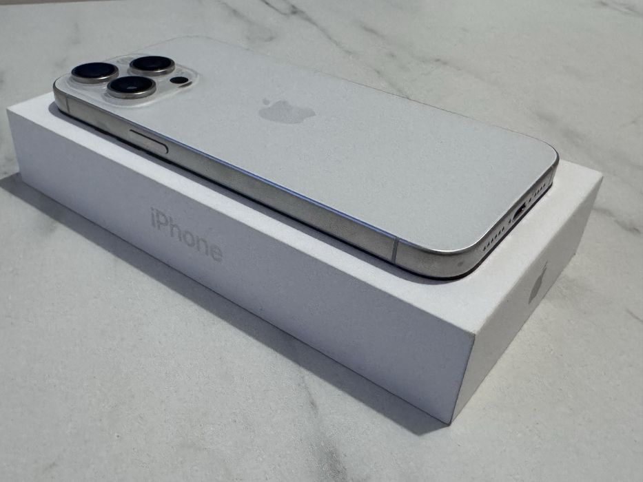 Iphone 15 Pro Max - 256 GB - Biały tytan - White titanium