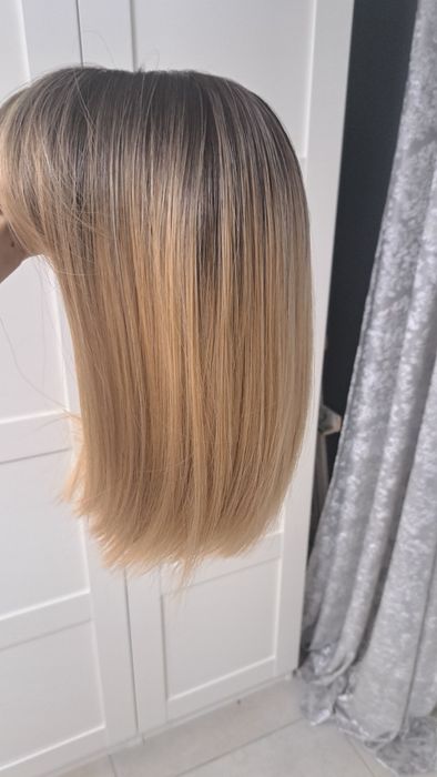 Peruka bob cieoły blond jak naturalne włosy
