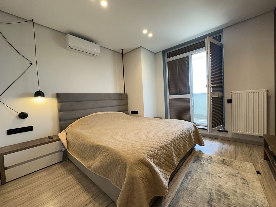 Продаж 2-кімнатної двохрівневої квартири малоголосківська Auroom Tower