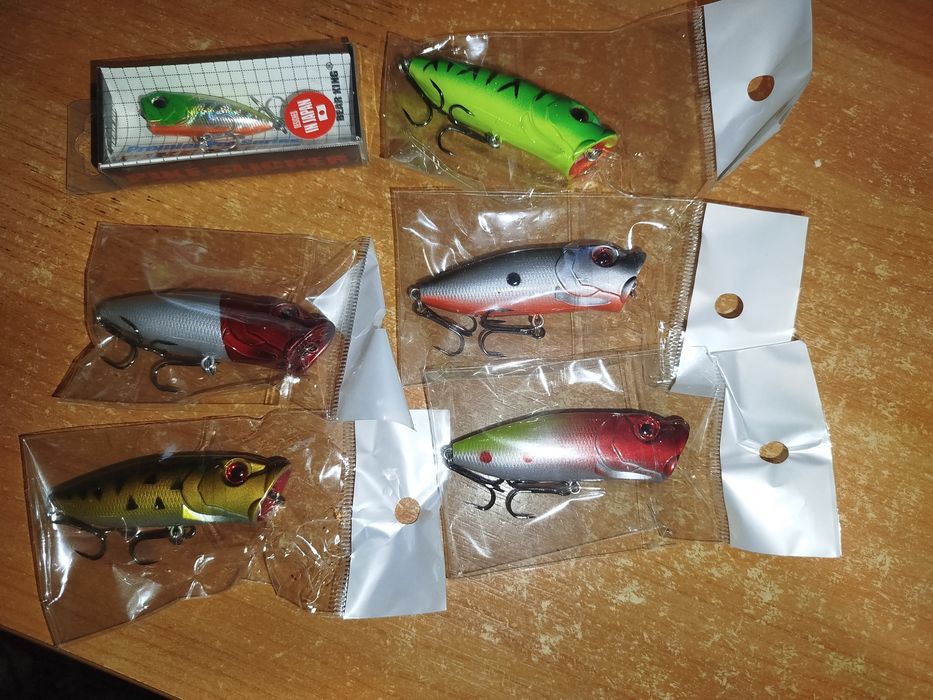 Продам приманки на окуня і щуку