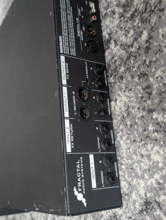 Процессор эффектов Fractal Audio Axe-FX II Mark II