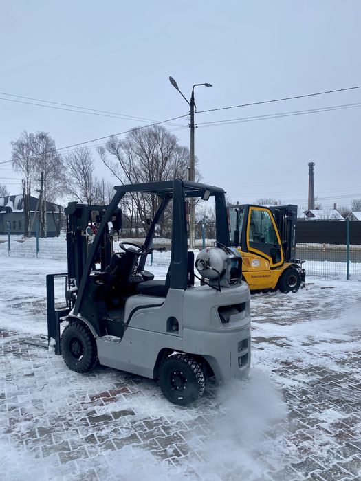 Навантажувач Nissan 15g газовий 2008р., 1.5т., 3м.