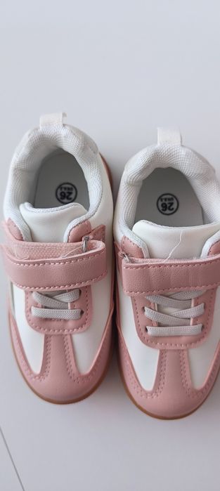 Buty dziecięce 26