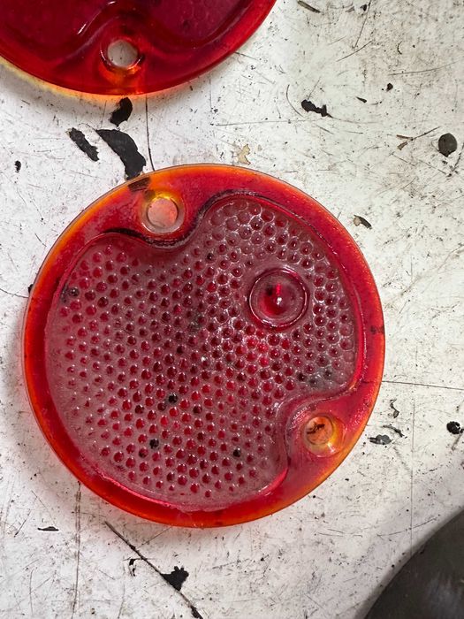 Стекло фонаря НОВОЕ  Газ  Зил  причеп