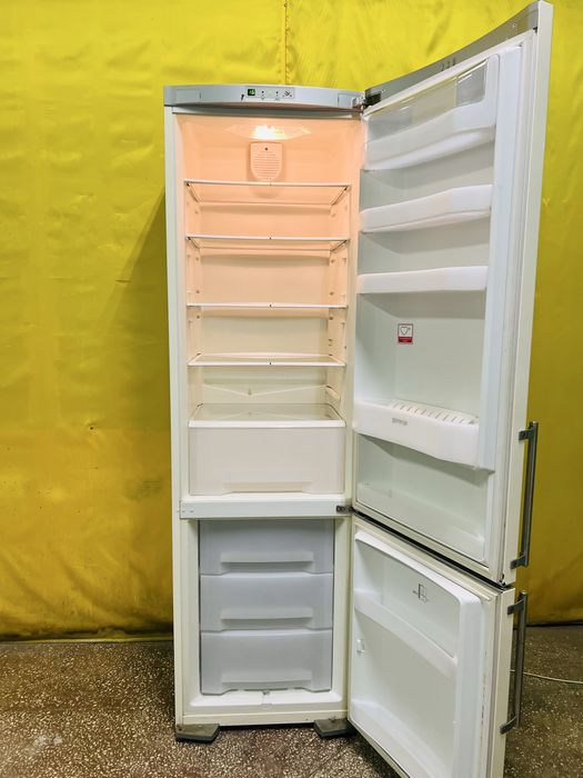Двухкамерный холодильник Gorenje  200см,Class A+