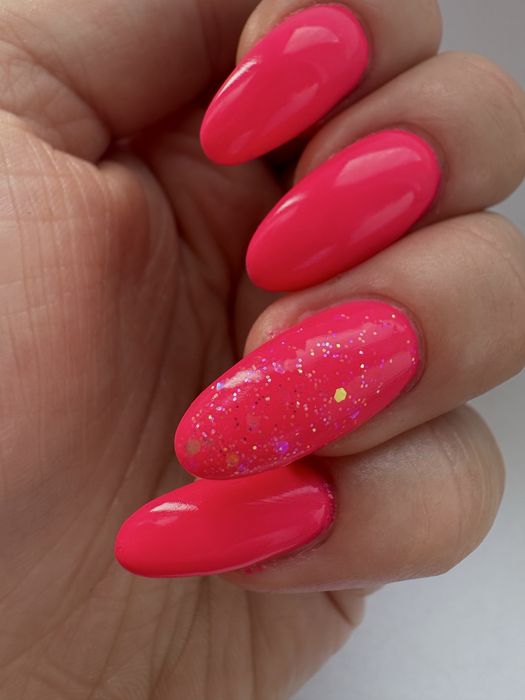 Manicure hybrydowy na naturalnej plytce