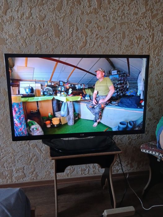 Смарт Телевизор LG 43. дюйма