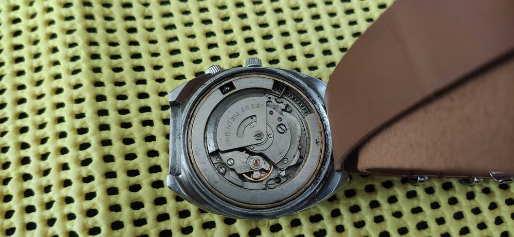 Relógio antigo ORIENT calendário perpétuo 42mm