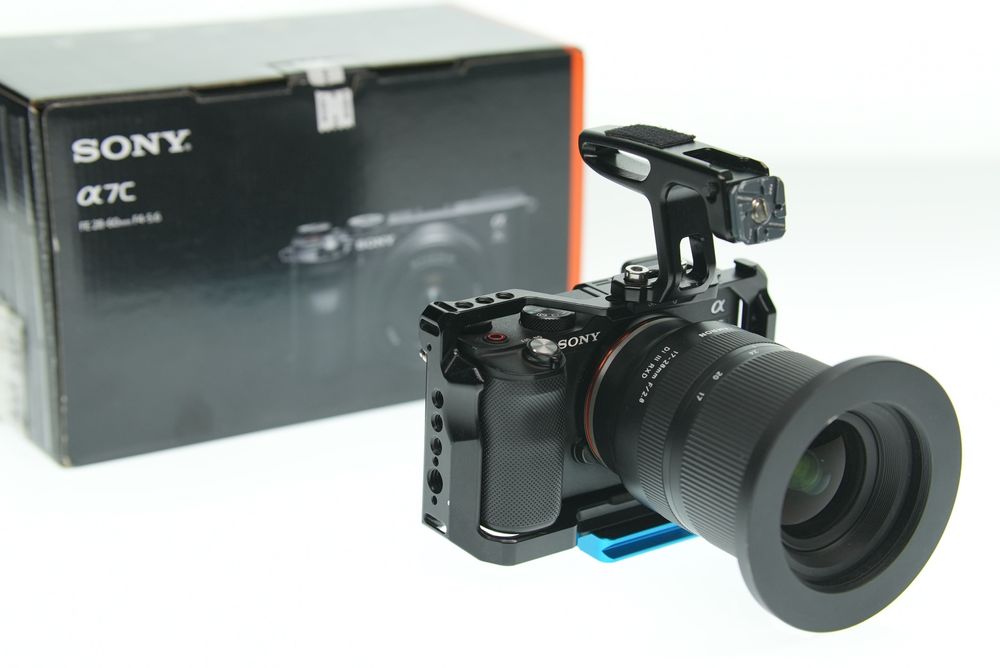Чудова камера SONY A7C + КЛІТКА Smallrig в подарунок