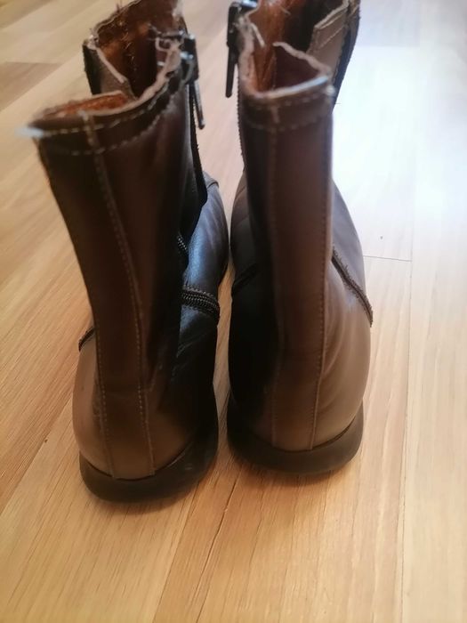 Skórzane brązowe kozaki 41