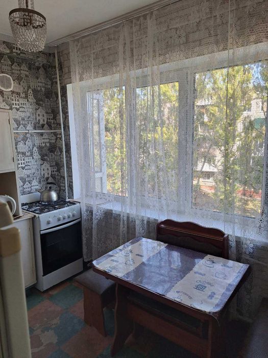 Продается 1 комнатная квартира район Артема. Славянск.