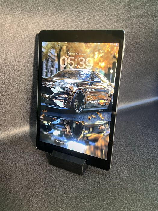 ipad 2020 128 - купити планшети - Ціна на OLX.ua