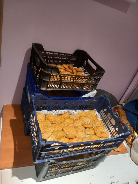 Zdrowe mleko od krowy i oszczypki