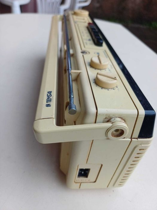 Radio com leitor de cassetes