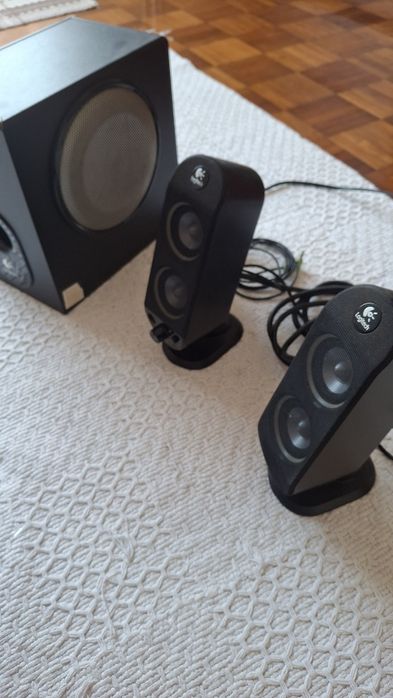 Colunas com subwoofer