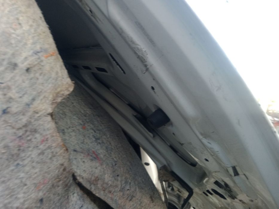 Капот,кузовные детали на Volkswagen Sharan