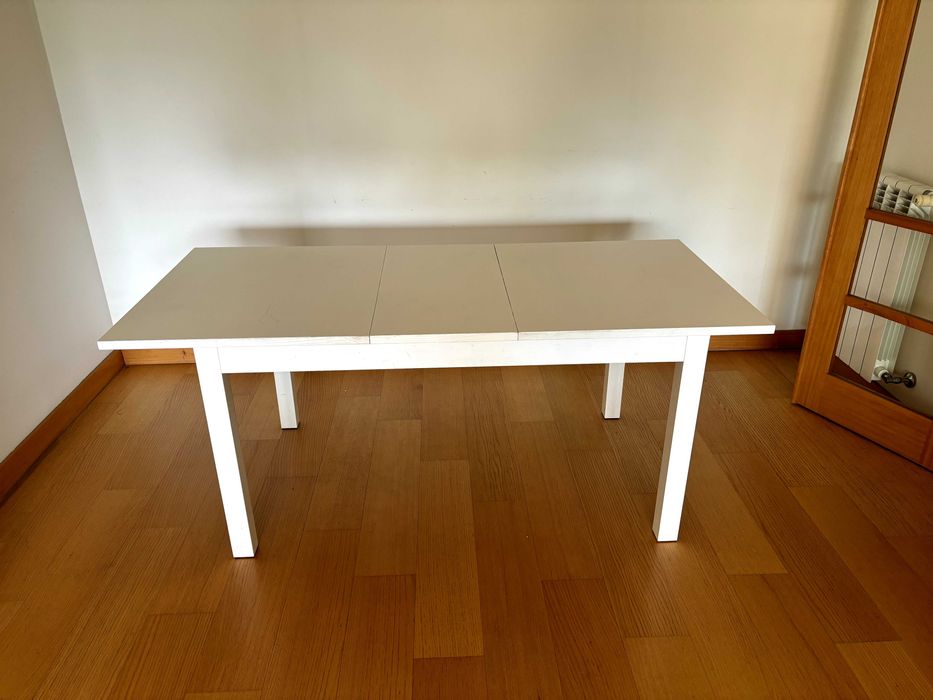 Mesa de jantar extensivel