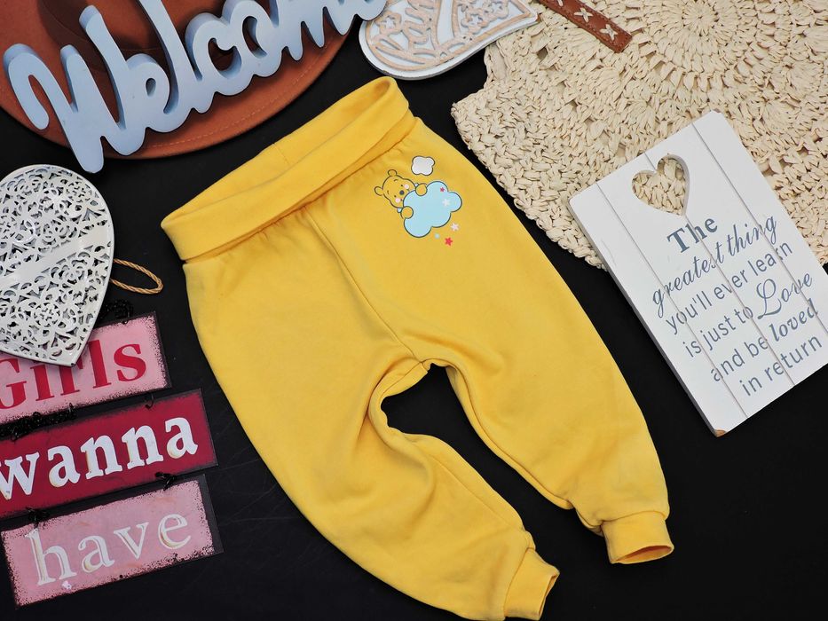Disney - miodowe dresy joggersy Kubuś Puchatek r 74/80