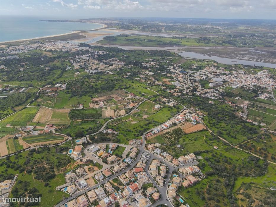 Terreno para Moradia T4 em Alvor