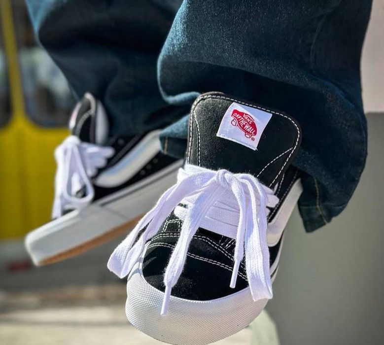 Ванси Дутиши Унісекс від 37-44, Vans Knu Skool Чорно-білі