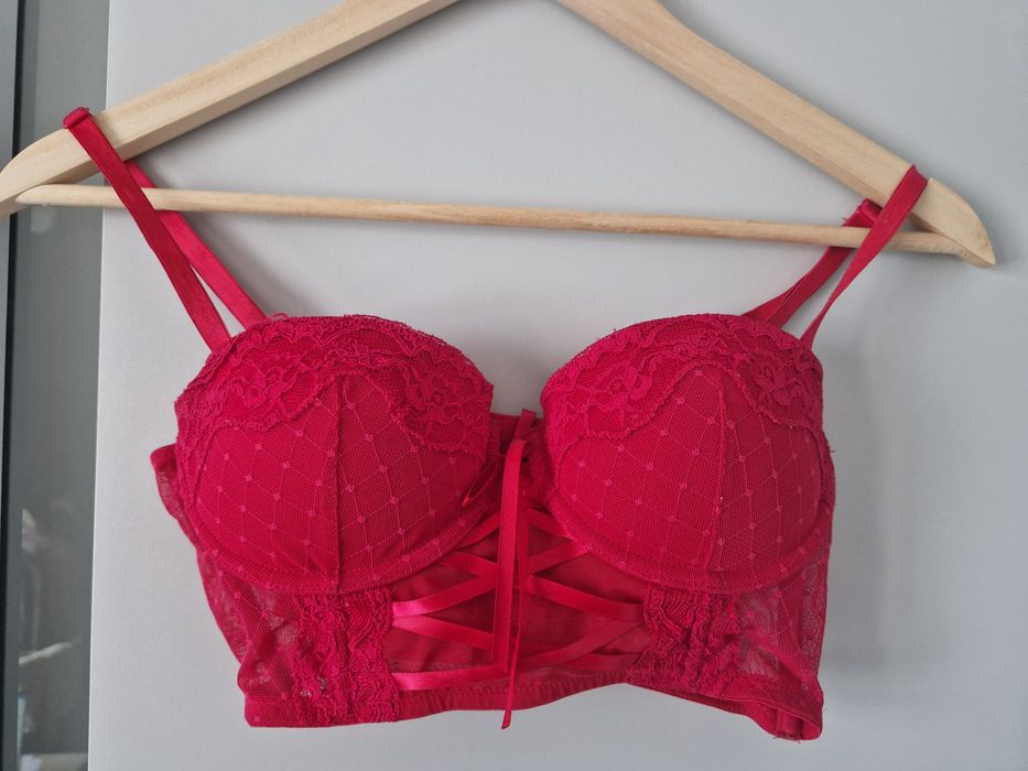 Czerwony biustonosz 70B półgorset z H&M
