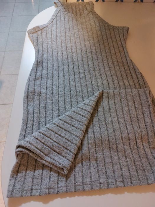 Vestido cinzento