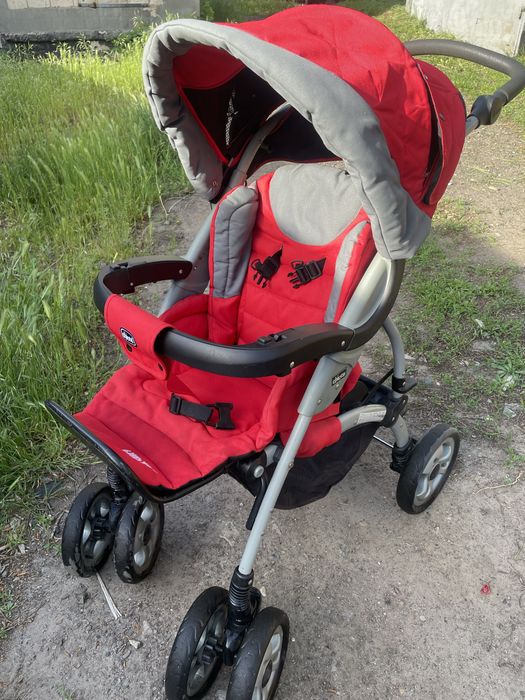 Продам коляску Chicco 6WD Tech