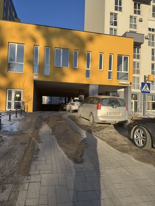 Оренда паркомісця у підземному паркінгу — ЖК Ріел Сіті вул. Рудненська
