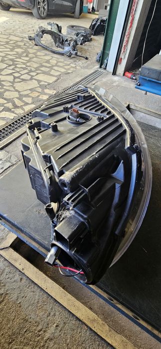 Farol para volvo.