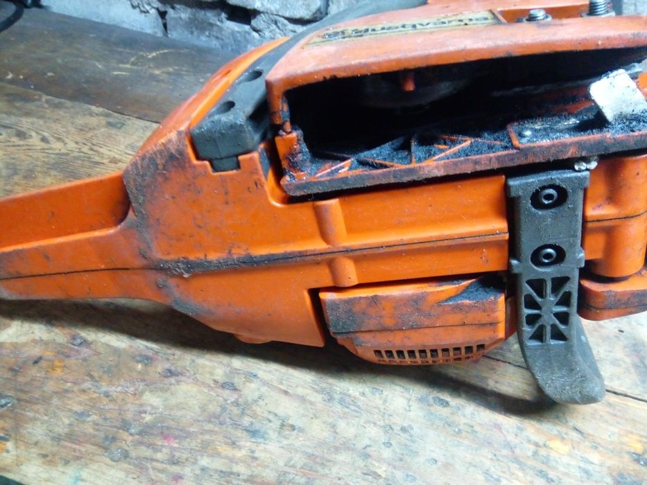 Hyusqvarna piła spalinowa 142